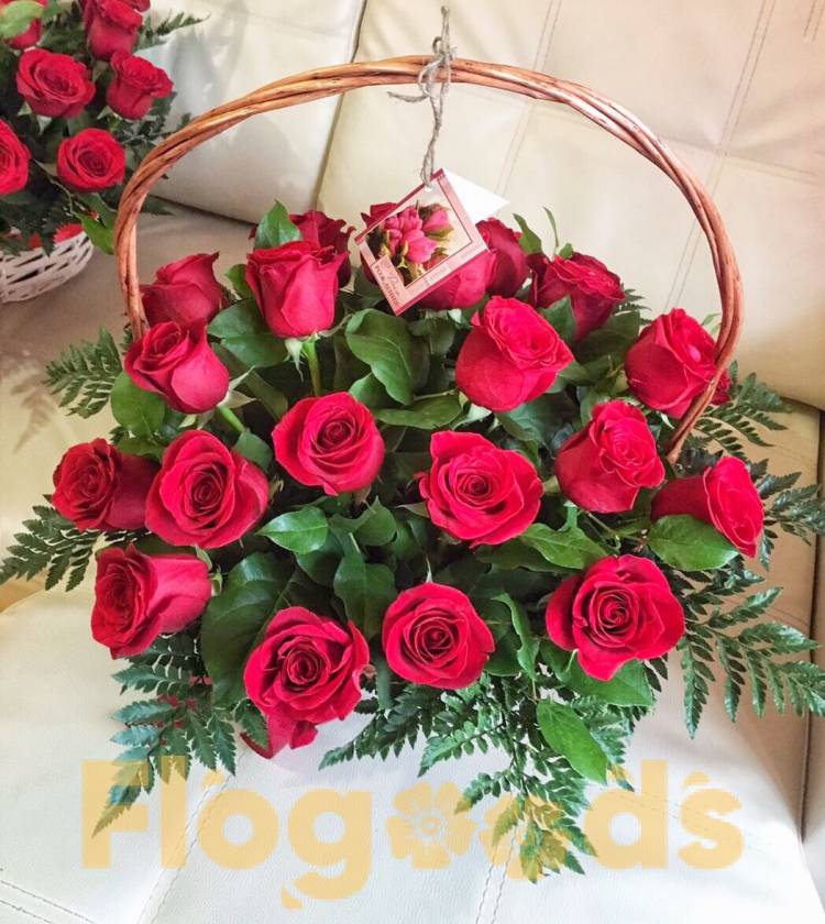 Корзина «Донна роза» за 12 337 руб.